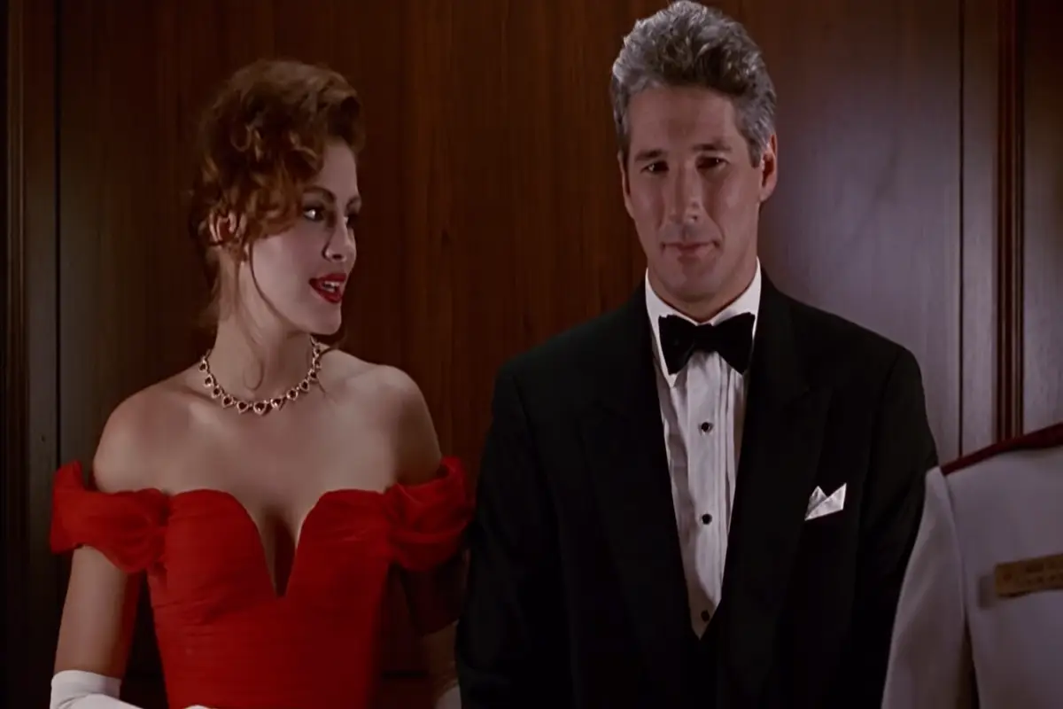 Pretty Woman Necklace Scene