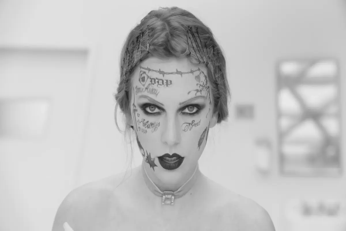 Taylor Swift - Fortnight (feat. Post Malone)