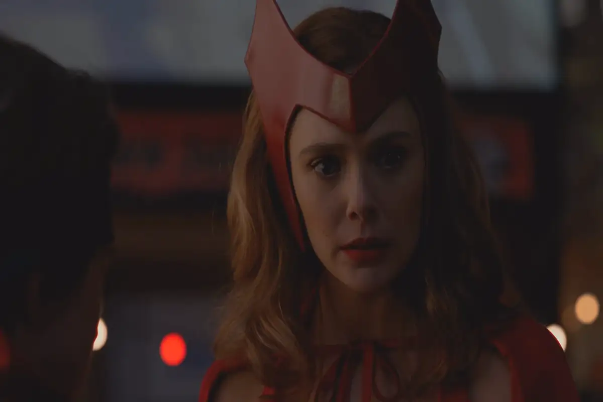  Elizabeth Olsen - WandaVision
