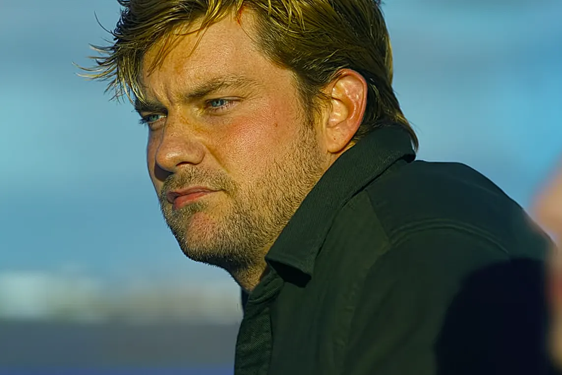Cane Buckley in The Waterfront_Netflix