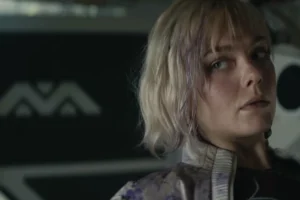 Elle Fanning in Predator_ Badlands - 20th Century Studios