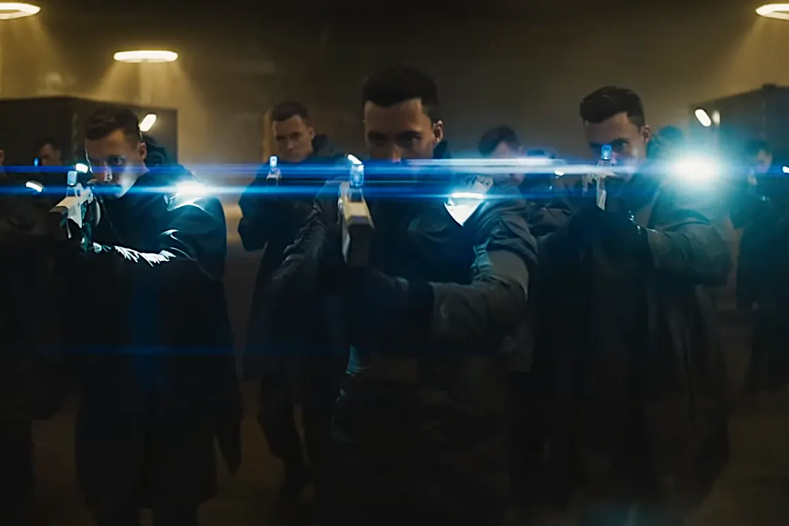 Predator Badlands End Credit Scene Explained – What Happens After the Movie Ends? 8 Predator_ Badlands _ Official Trailer